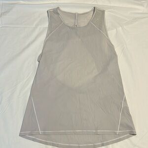White lululemon tank